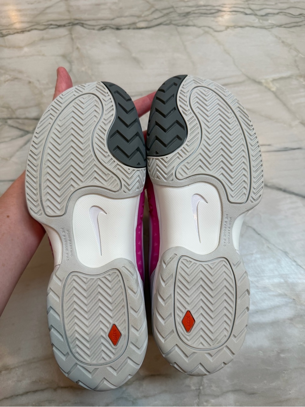 Nike Women's Air Max Cage Dragon Tennis Shoes in Pink 8.5 New - Picture 7 of 8